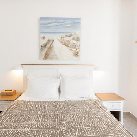 Parosquare Central Suites Bagian luar foto