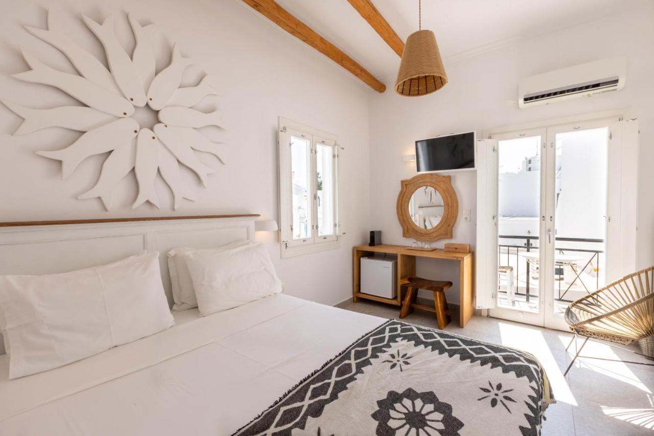 Parosquare Central Suites Bagian luar foto