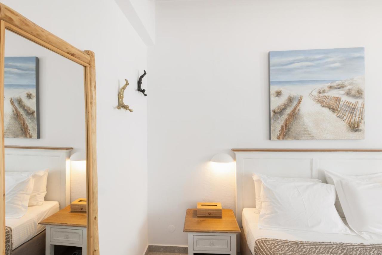 Parosquare Central Suites Bagian luar foto