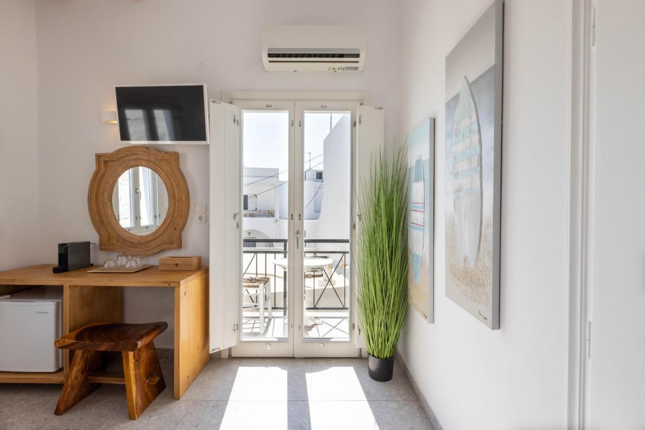 Parosquare Central Suites Bagian luar foto