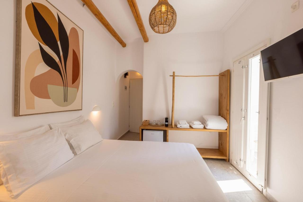 Parosquare Central Suites Bagian luar foto
